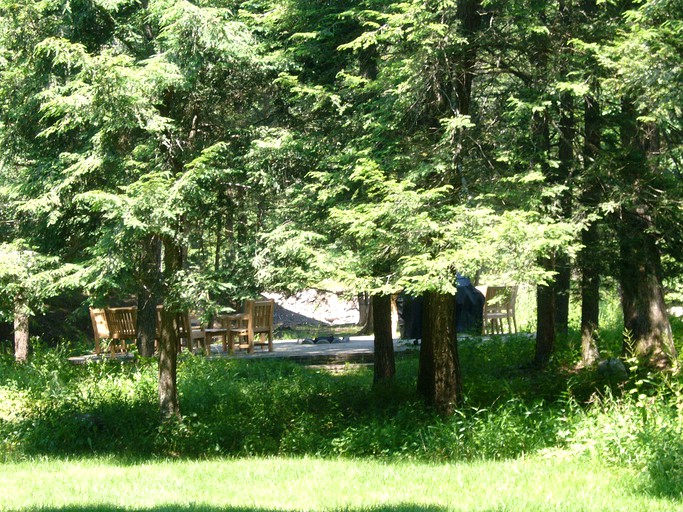Cabins (Lake Hill, New York, United States)