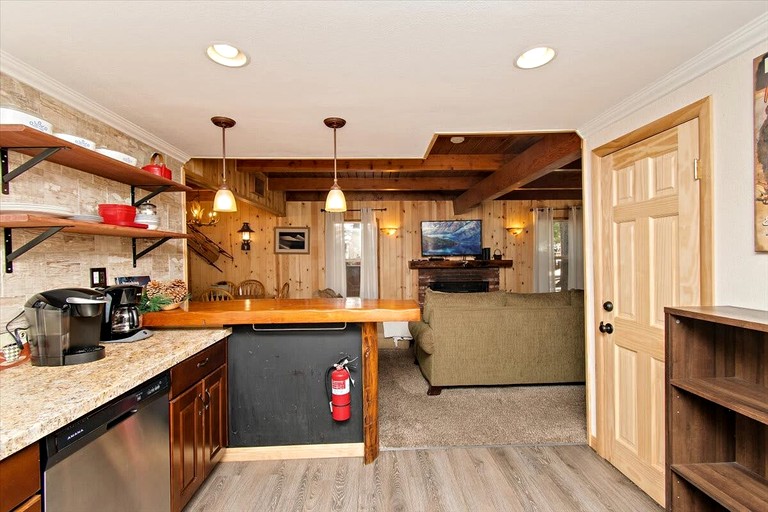 Cabins (United States of America, Big Bear Lake, California)