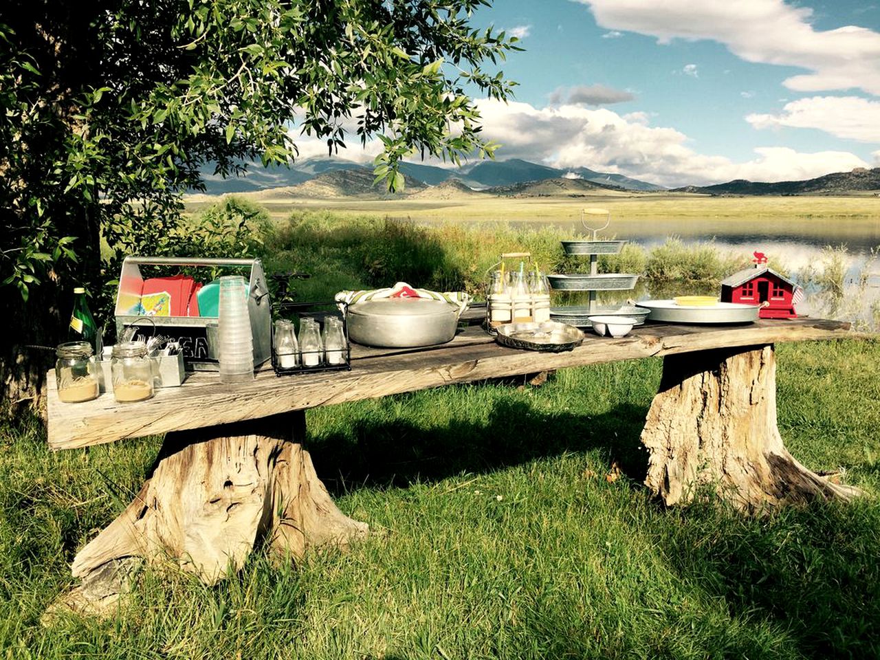 Luxury, Waterfront Cabin with Private Hot Tub on Lake DeWeese Wildlife Refuge in Colorado