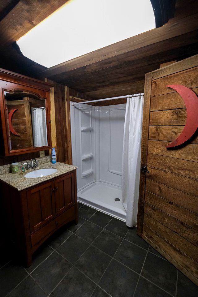 Luxury in the Wild: Family Glamping Cabin Getaway in Texas