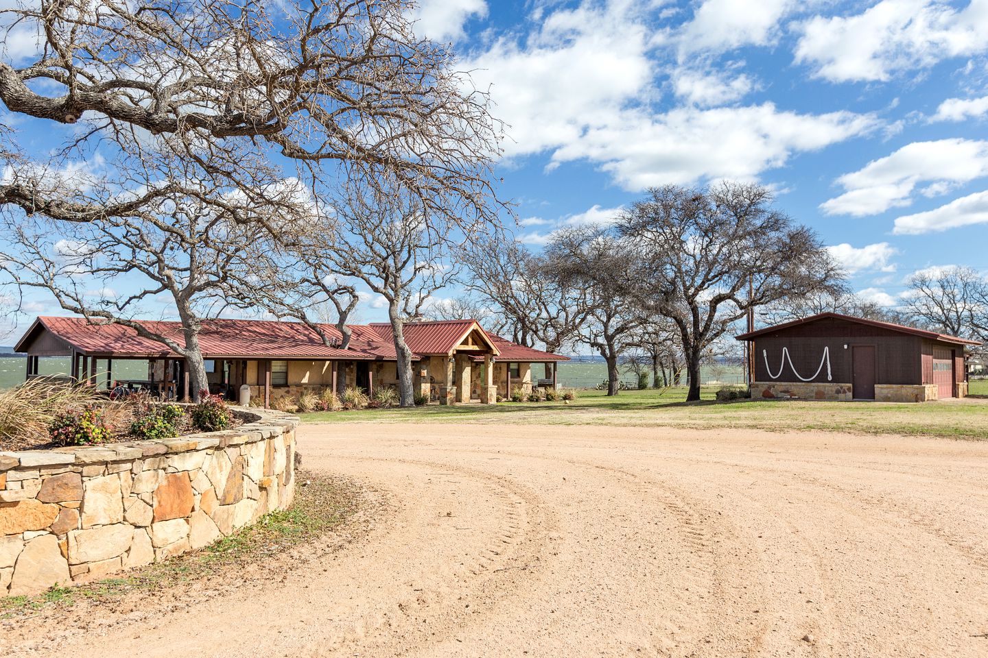 Lone Star Peak Performance Whole Property, Vacation Rentals, Buchanan