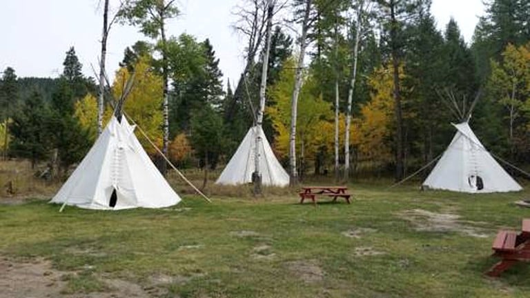 Tipis (Kila, Montana, United States)