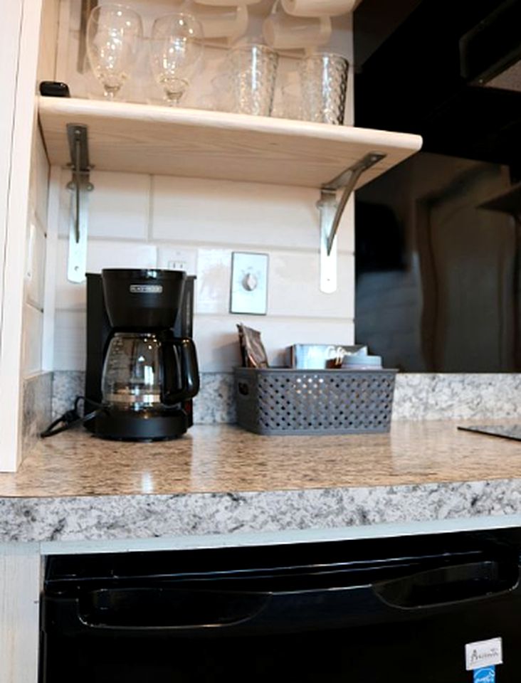 Gorgeous Tiny Cabin Rentals for Couples near Lake Wylie, North Carolina