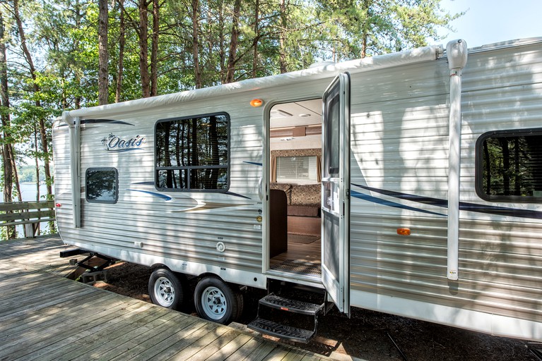 Caravans (Charlotte, North Carolina, United States)