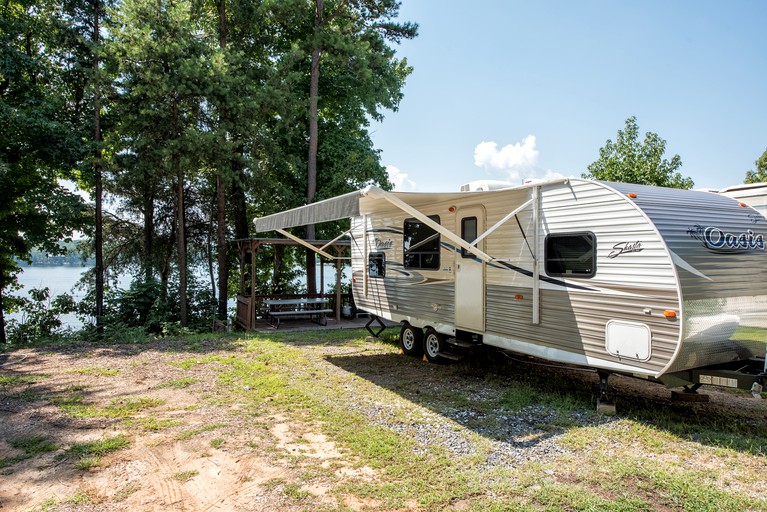Caravans (Charlotte, North Carolina, United States)