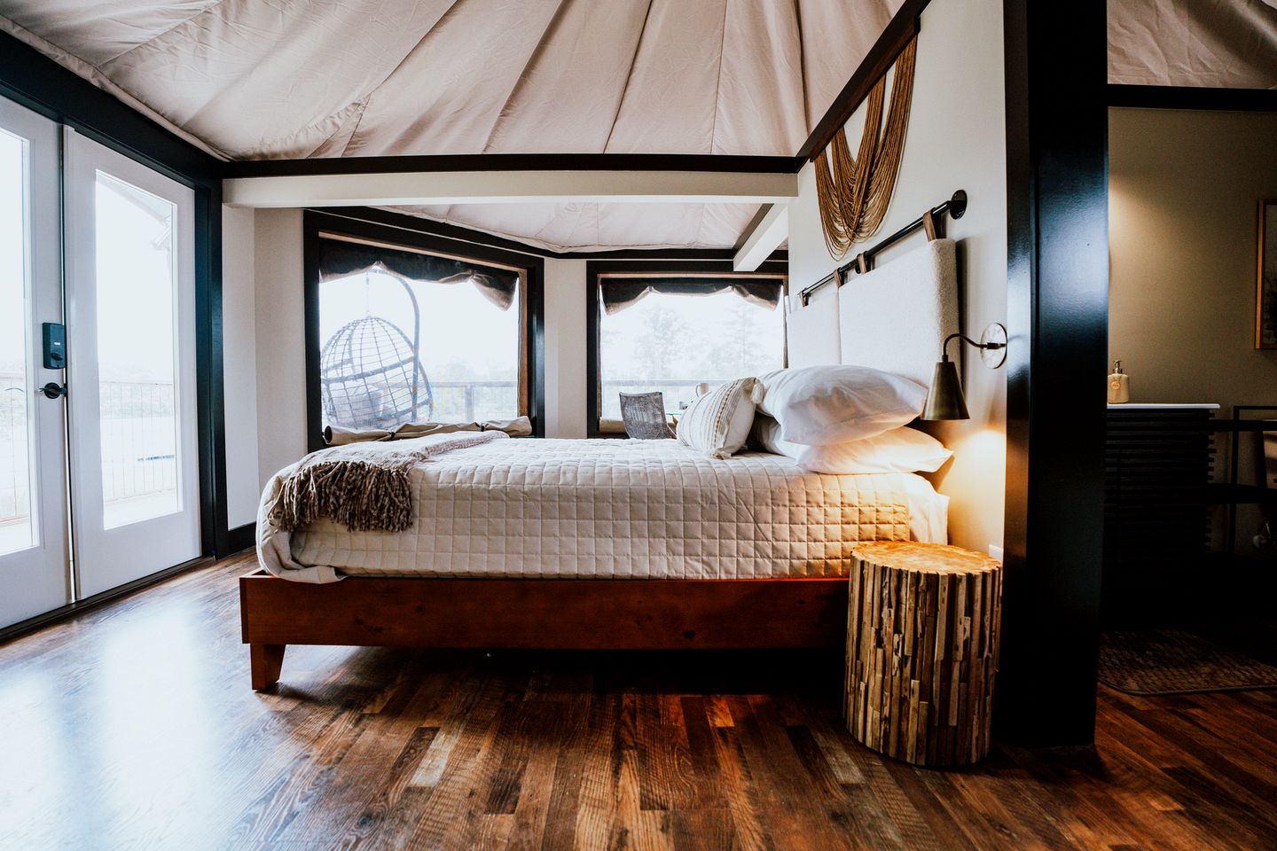 Intimate Safari Tent with Hot Tub and Deck in Cedar Bluff, Alabama