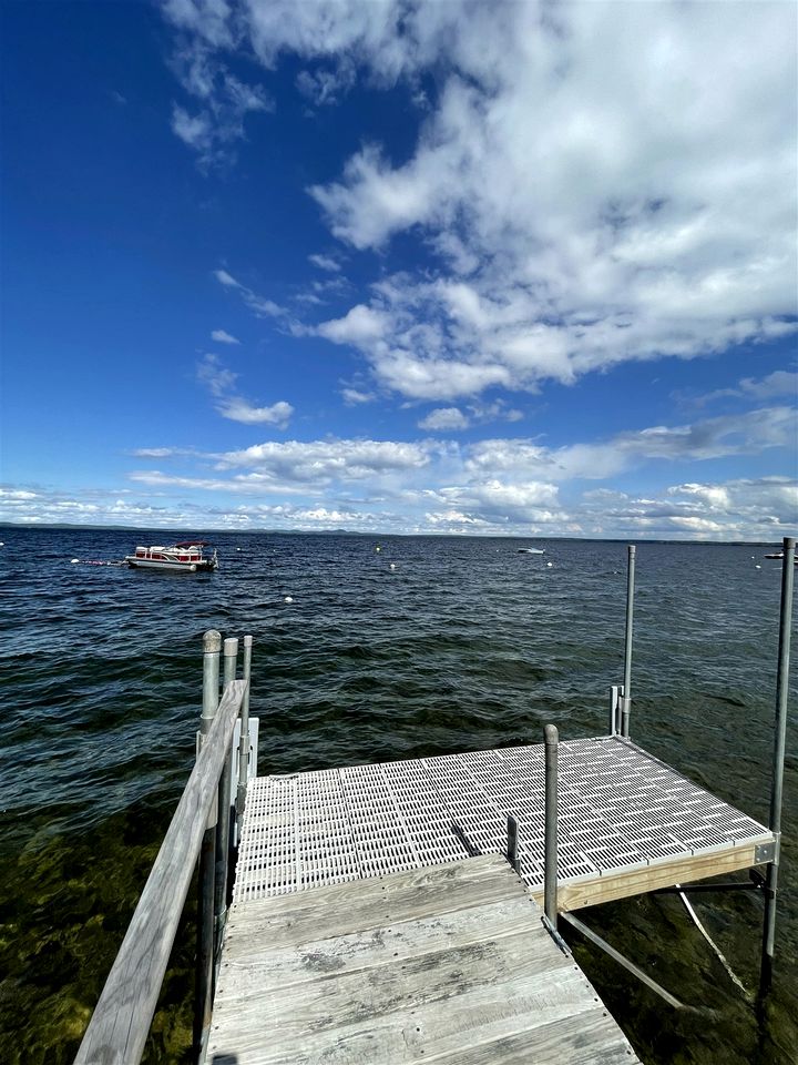 Cozy Lake Front Cabin with Private Beach Access and Stunning Views of Sebago Lake in Frye Island, Maine