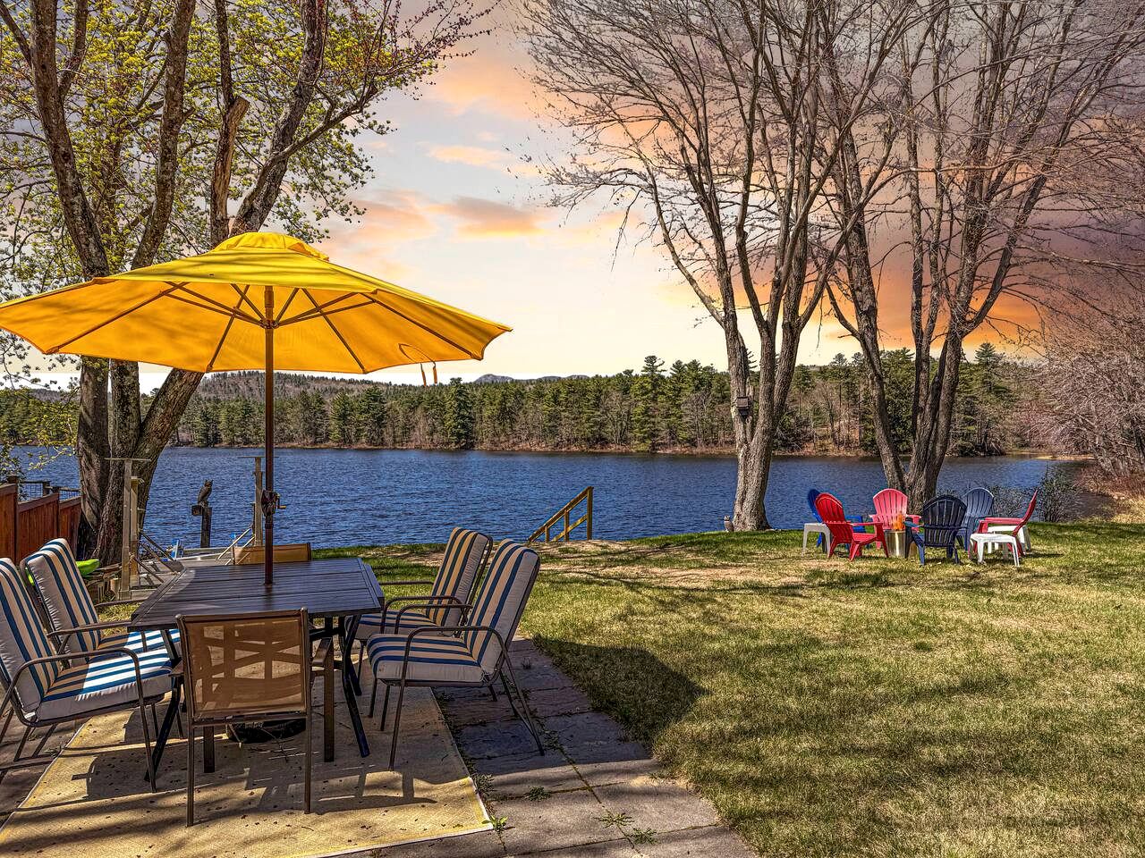 Serene Waterfront Four-Bedroom Retreat in Conway, New Hampshire with Pequawket Pond Views