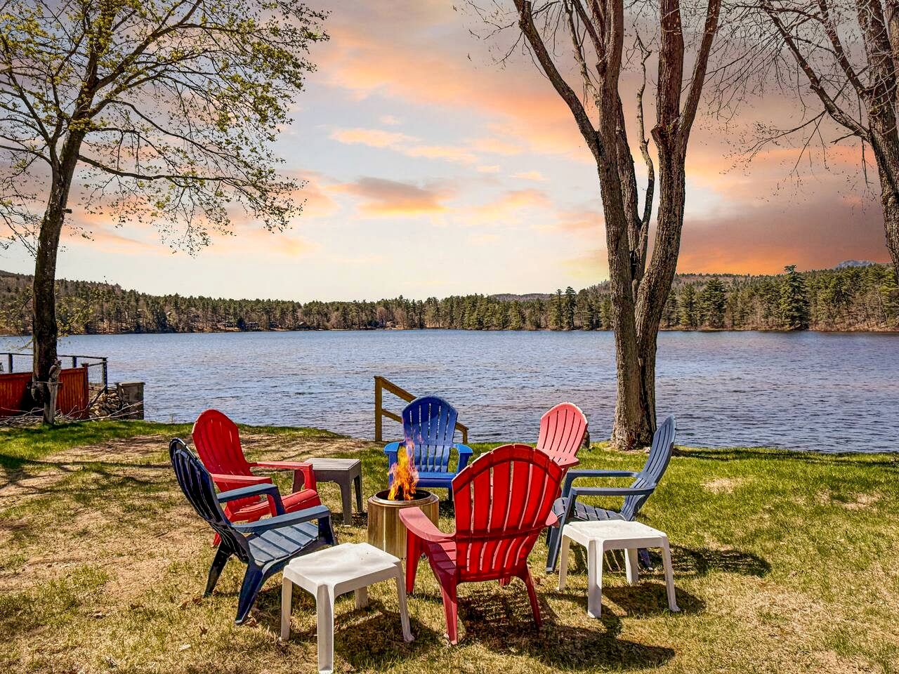 Serene Waterfront Four-Bedroom Retreat in Conway, New Hampshire with Pequawket Pond Views
