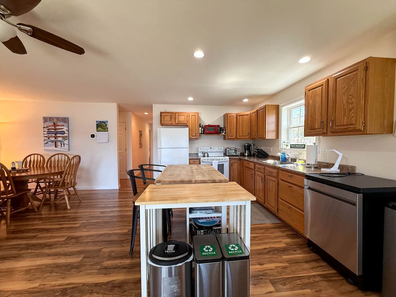 Serene Waterfront Four-Bedroom Retreat in Conway, New Hampshire with Pequawket Pond Views