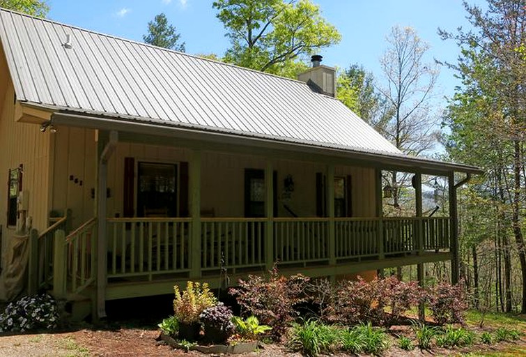 Cabins (Warne, North Carolina, United States)