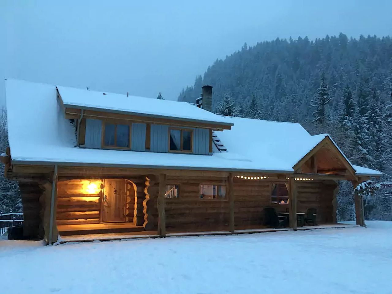 Luxury Log Cabin along Louis Creek in Kamloops, British Columbia