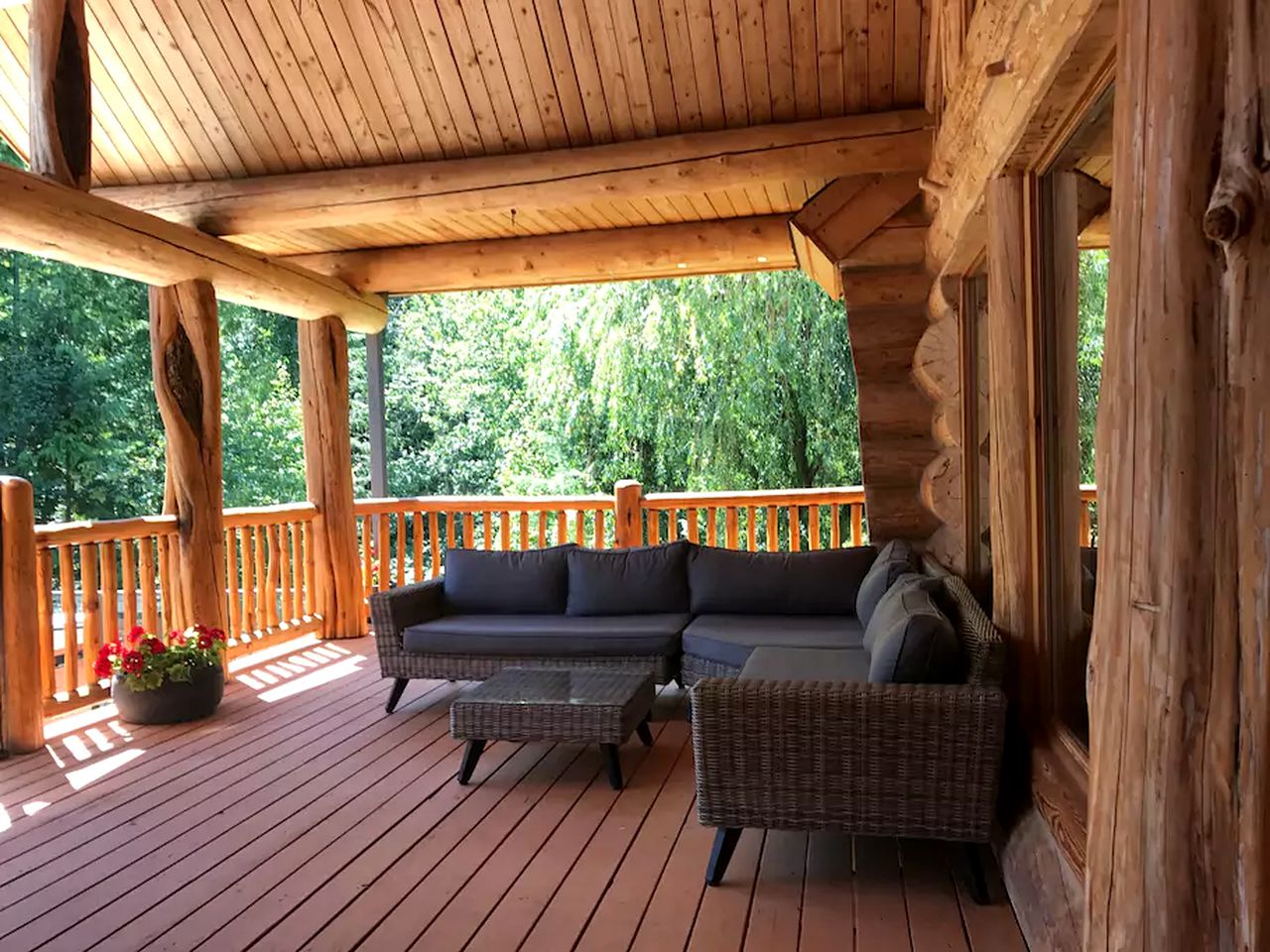 Luxury Log Cabin along Louis Creek in Kamloops, British Columbia