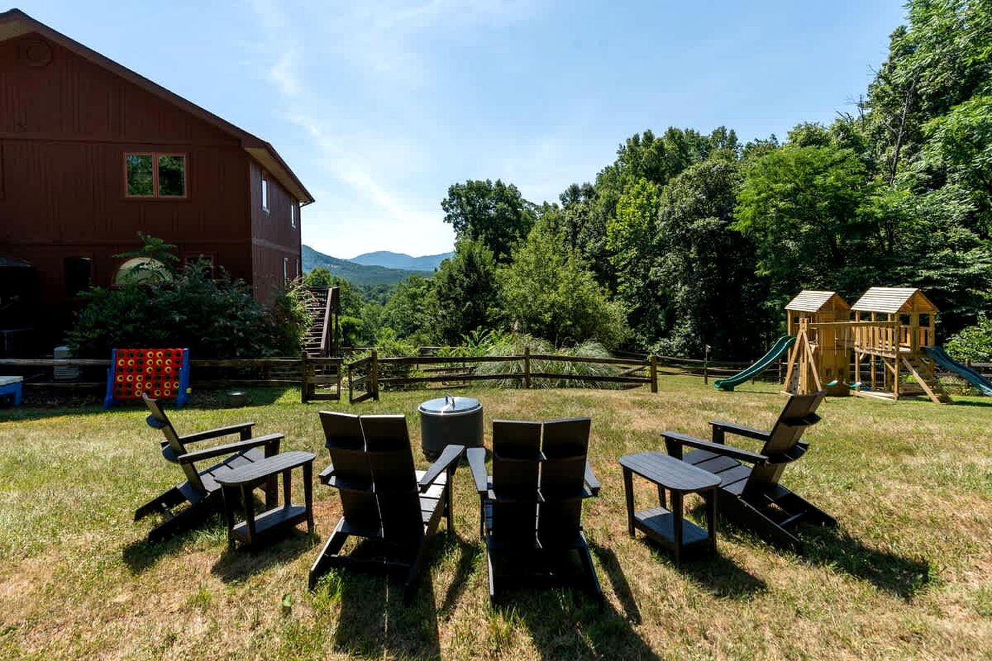 Secluded Luxury Cabin with Private Pond and Hot Tub near Shenandoah National Park, Afton, VA