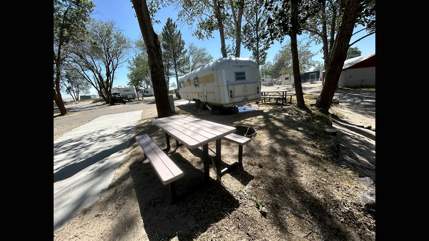 Lovely Airstream Amazing for a Glamping Getaway in Idaho