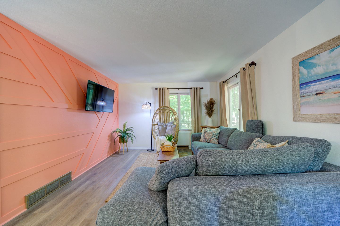 Lovely Beach House Rental in Coastal Michigan, for Memorable Getaways to Muskegon