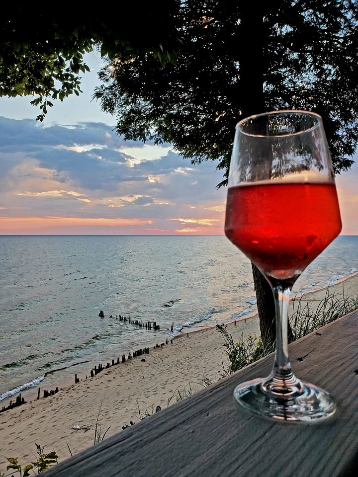 Lovely Beach House Rental in Coastal Michigan, for Memorable Getaways to Muskegon