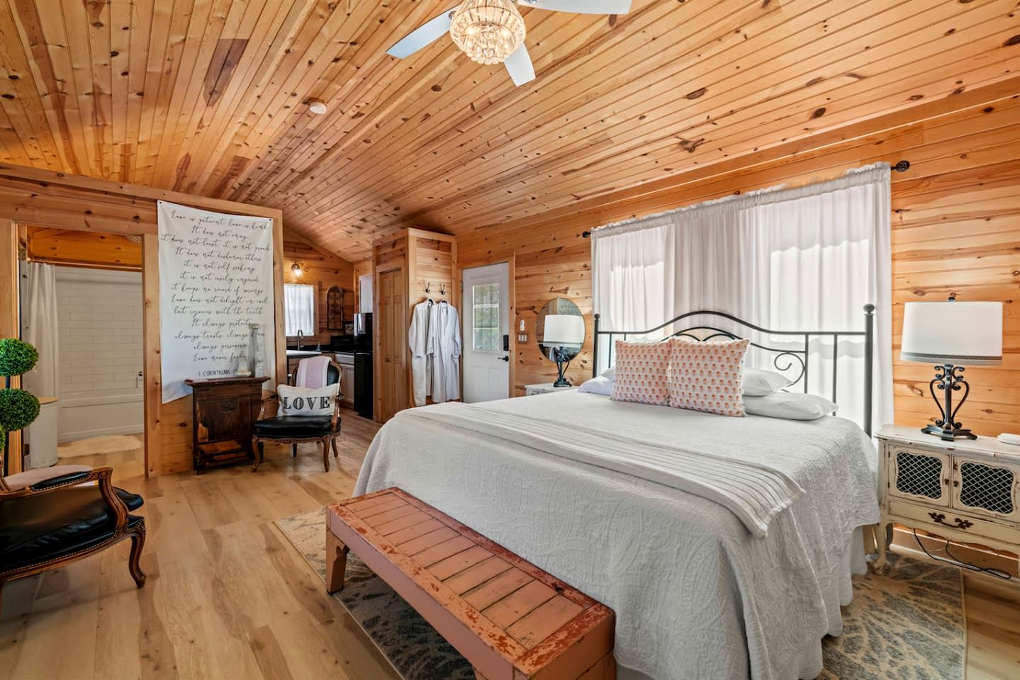 Lovely Cabin Rental in Fredericksburg with a Hot Tub