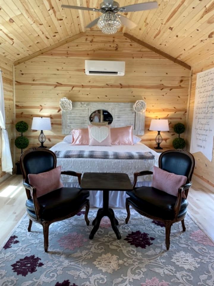 Lovely Cabin Rental in Fredericksburg with a Hot Tub