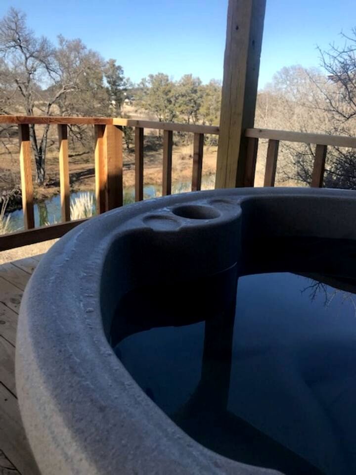 Lovely Cabin Rental in Fredericksburg with a Hot Tub