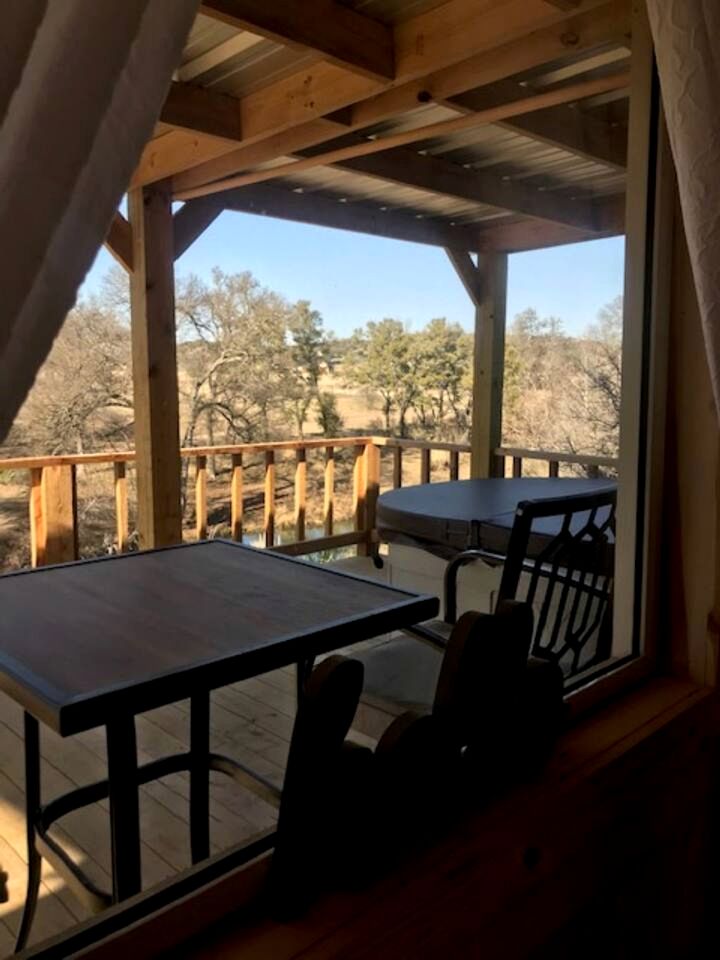 Lovely Cabin Rental in Fredericksburg with a Hot Tub
