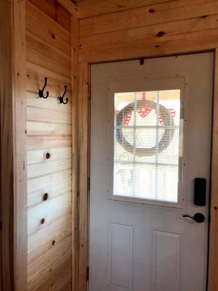 Lovely Cabin Rental in Fredericksburg with a Hot Tub