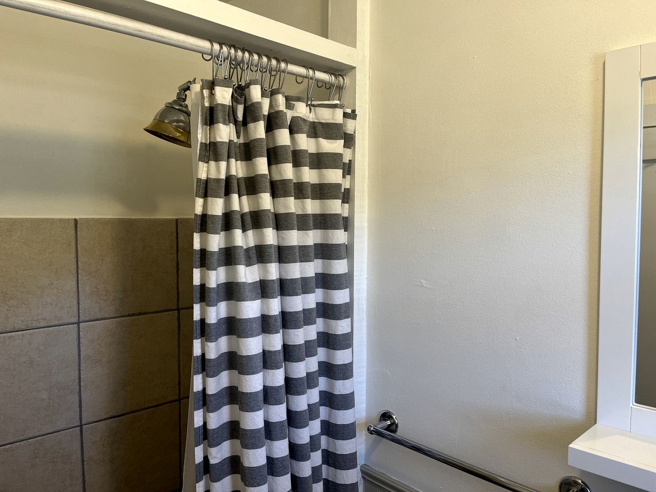 Lovely Cabin Rental for Two for Memorable Glamping Vacations in South Fork, Colorado