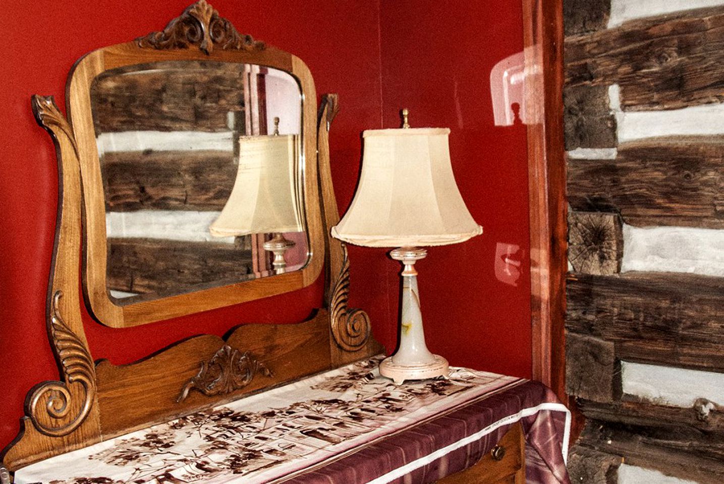 Lovely Cabin Rental with an Antique Iron Tub near Nathrop, Colorado