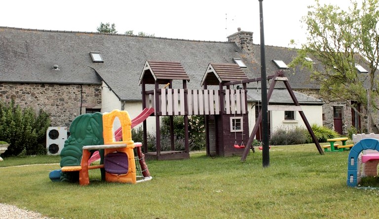 Cottages (Henansal, Brittany, France)