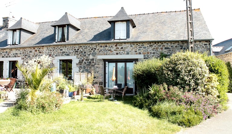 Cottages (Henansal, Brittany, France)