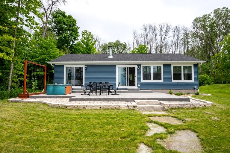 Cottages (United States of America, Brussels, Wisconsin)