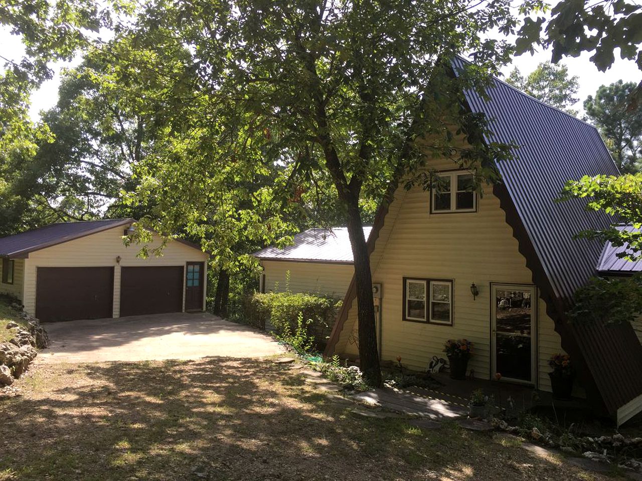 Lakeside Cabin near Buffalo River, Arkansas