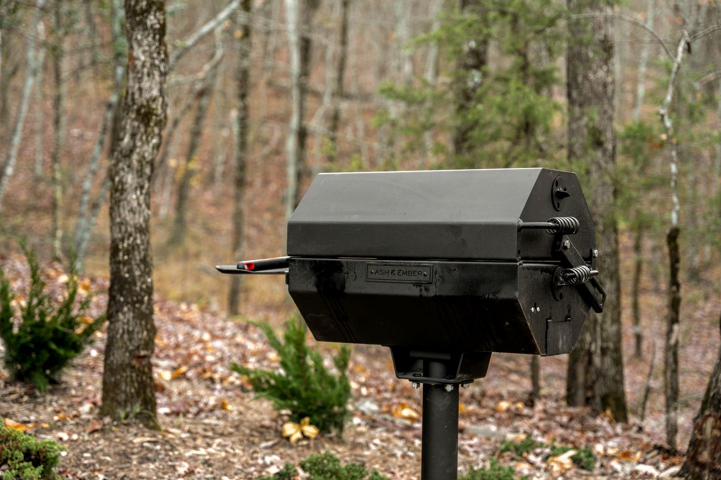 Lovely Lofted A-Frame with Private Jacuzzi, Deck, Fire Pit and Views in Arkansas