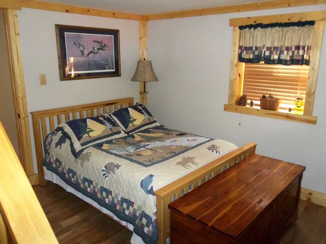 Lovely Log Cabin in the Woods with Hot Tub near the Red River Gorge in Kentucky