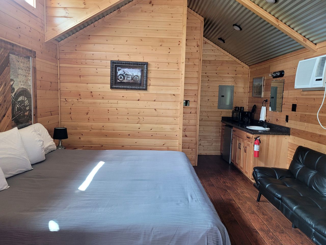 Lovely Log Cabin Rental for Four near San Antonio Texas