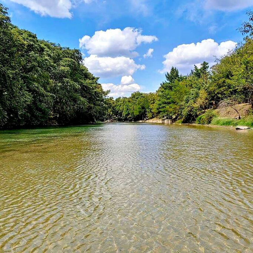 Lovely Riverside Cabin Rental in New Braunfels, for Memorable Vacations in Texas
