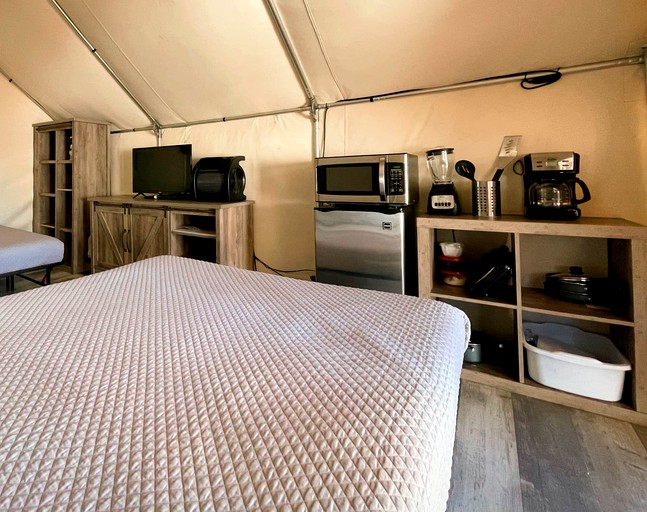 Safari Tents (United States of America, Kingsbury, Texas)