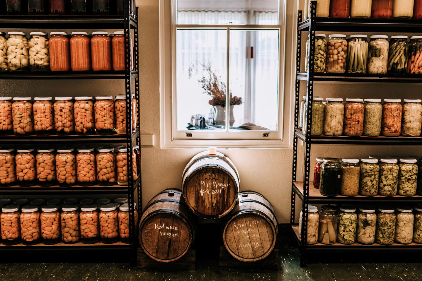 Lovely Tiny House Perfect for Outdoor and Water Activities with Firepit and Barbecue in Tasmania, Australia