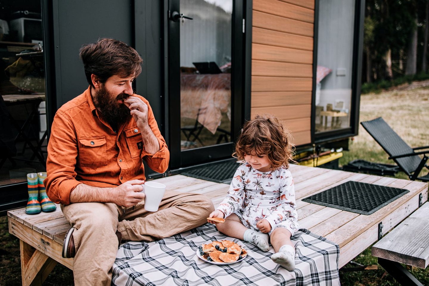Lovely Tiny House Perfect for Outdoor and Water Activities with Firepit and Barbecue in Tasmania, Australia