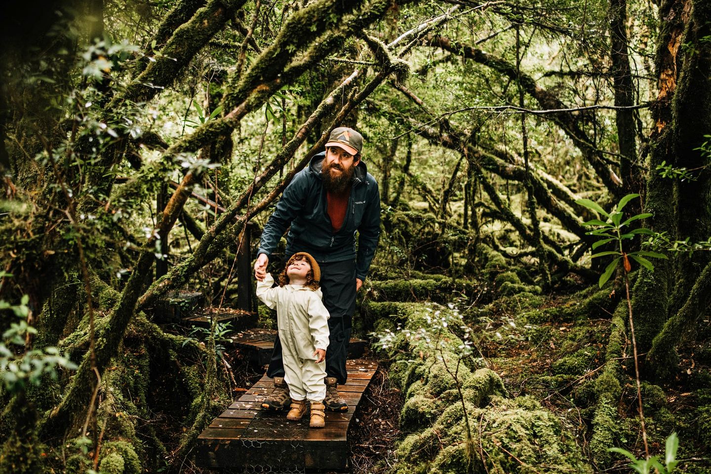 Lovely Tiny House Perfect for Outdoor and Water Activities with Firepit and Barbecue in Tasmania, Australia