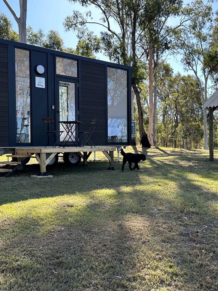 Lovely Tiny House Surrounded by Beautiful Rustic Landscape in Queensland, Australia
