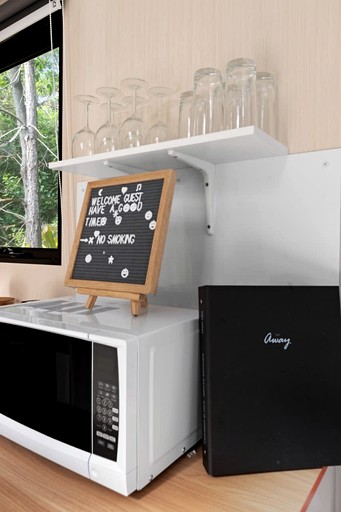 Tiny Houses (Australia, Bahrs Scrub, Queensland)