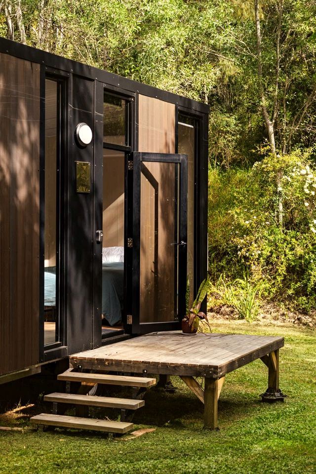 Lovely Tiny House Surrounded by Wildlife in Queensland
