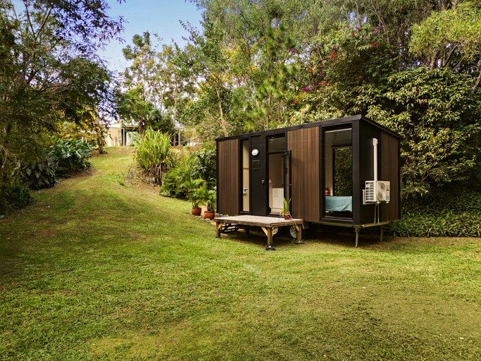Tiny Houses (Australia, Bahrs Scrub, Queensland)