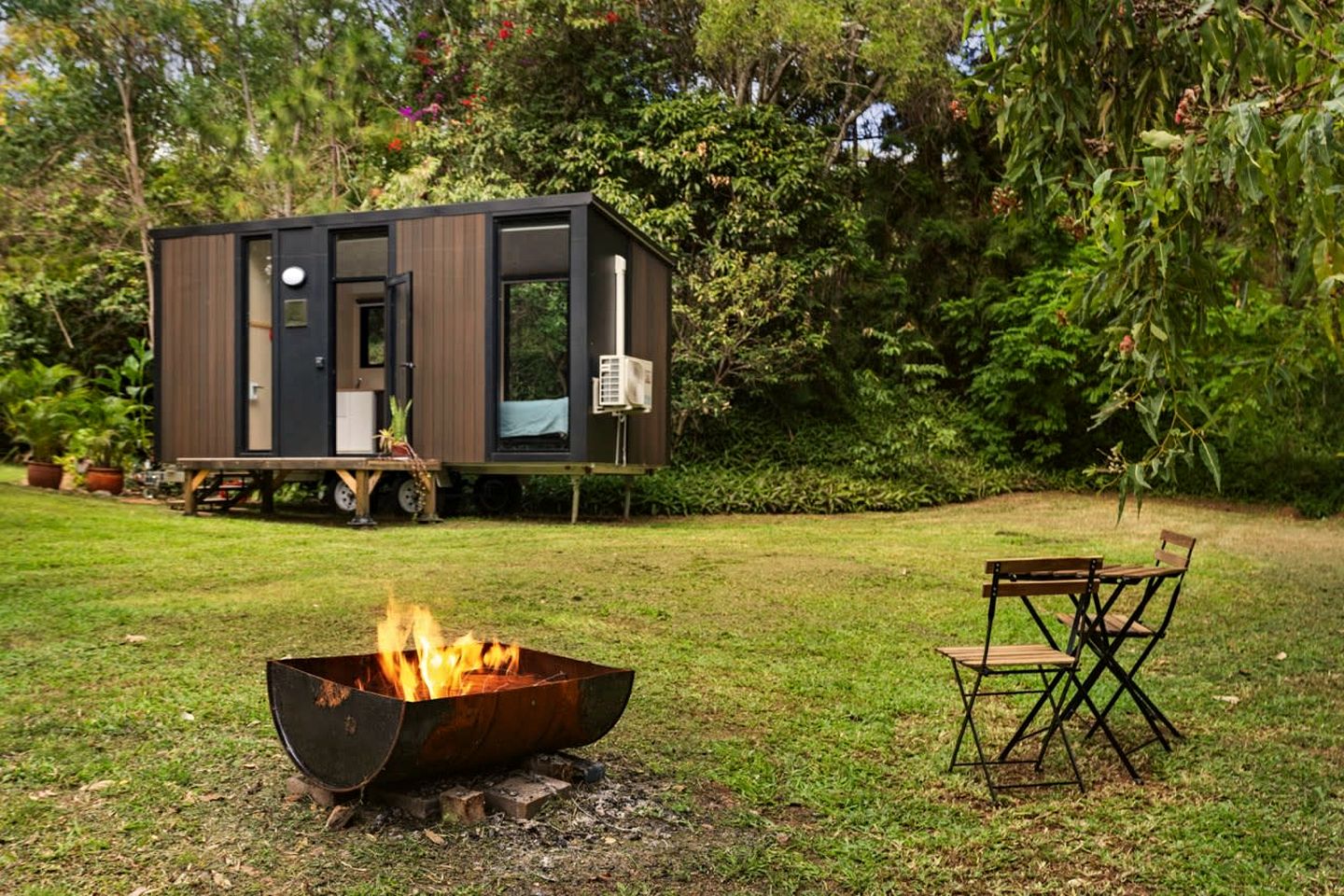 Lovely Tiny House Surrounded by Wildlife in Queensland