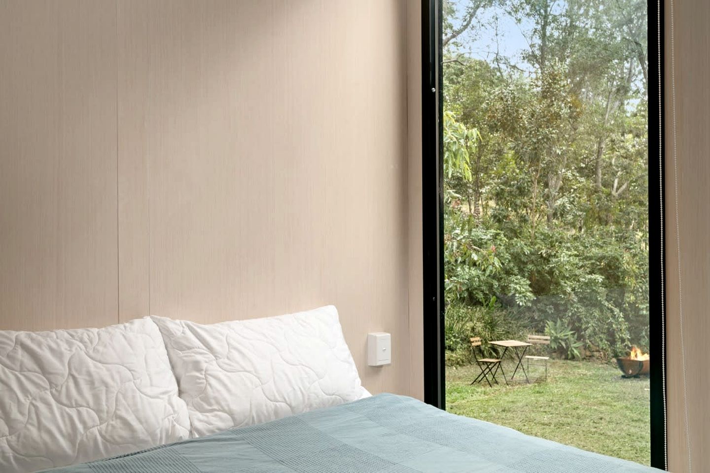 Lovely Tiny House Surrounded by Wildlife in Queensland