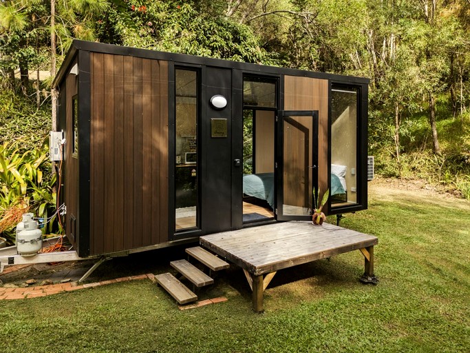 Tiny Houses (Australia, Bahrs Scrub, Queensland)