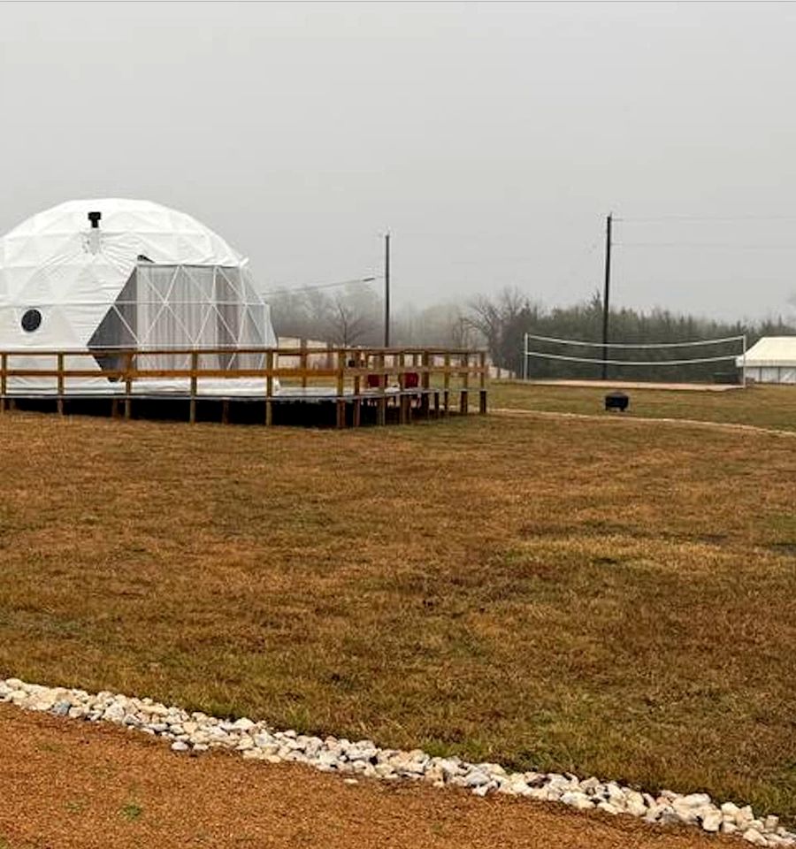 Romantic Nature Glamping Dome with Fire Pit & Fishing Access Near Denison, Texas