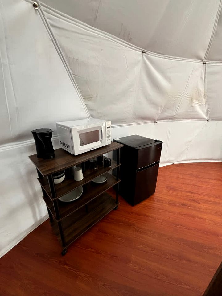 Romantic Nature Glamping Dome with Fire Pit & Fishing Access Near Denison, Texas