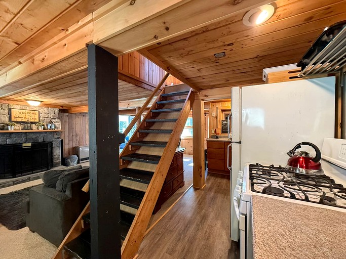 Cabins (United States of America, Fryeburg, Maine)